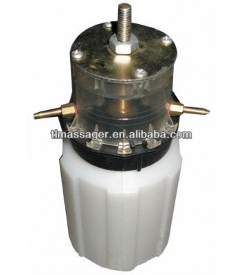 plastic oiler with metal cover